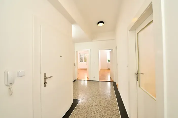 Pronájem bytu 3+kk, Praha - Kobylisy, Na Stírce, 82 m2