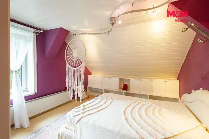 Prodej rodinného domu, Loučim, 300 m2