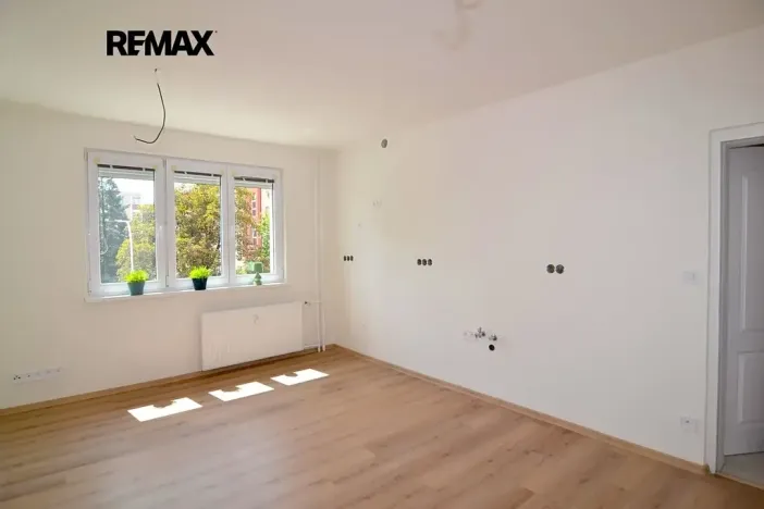 Pronájem bytu 2+1, Praha - Strašnice, Vrátkovská, 54 m2