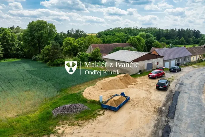Prodej pozemku, Medlice, 550 m2