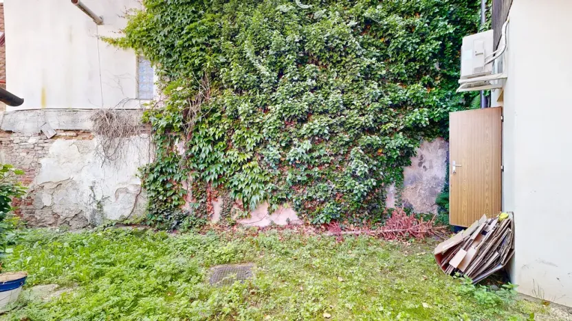 Prodej obchodního prostoru, Třebíč - Vnitřní Město, Hasskova, 400 m2