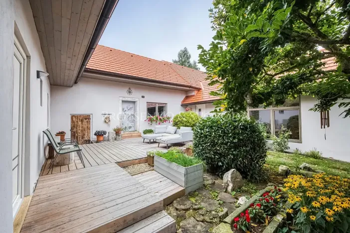 Prodej vícegeneračního domu, Pavlov, 354 m2