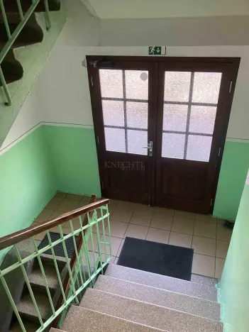 Prodej bytu 3+1, Ostrov, Kollárova, 71 m2