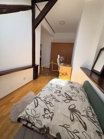 Pronájem bytu 3+kk, Žebrák, Náměstí, 87 m2