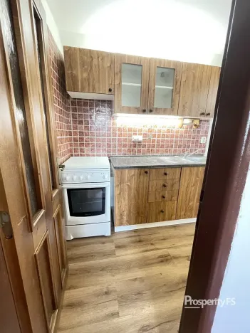 Pronájem bytu 1+kk, Kladno - Kročehlavy, Kročehlavská, 35 m2