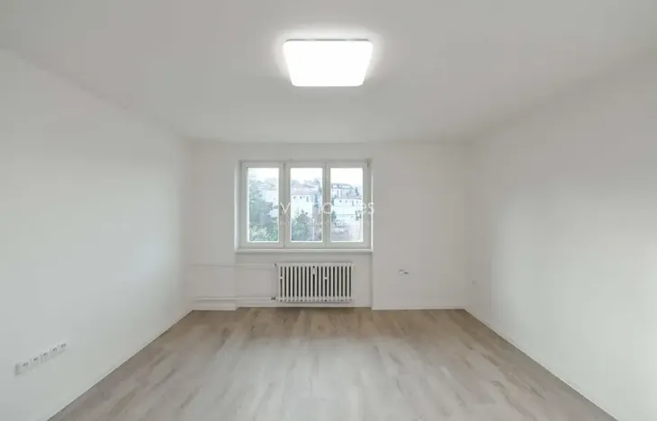 Pronájem bytu 2+1, Praha - Podolí, Dvorecká, 55 m2