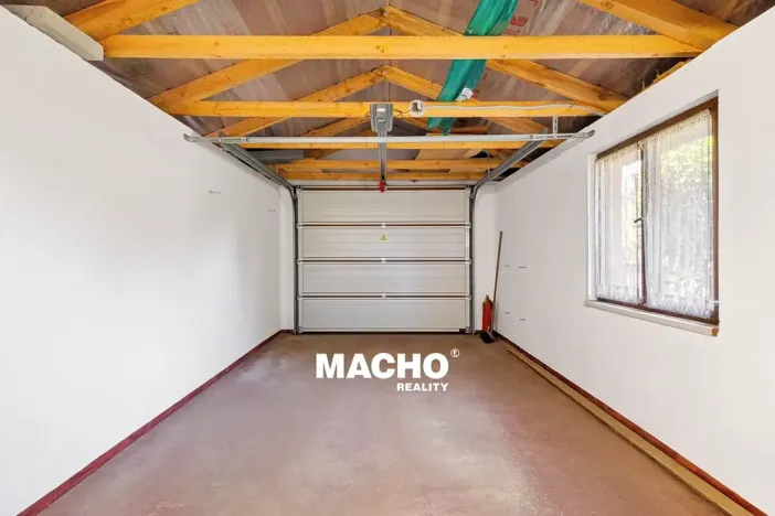Prodej chaty, Mníšek pod Brdy, U Lípy, 118 m2
