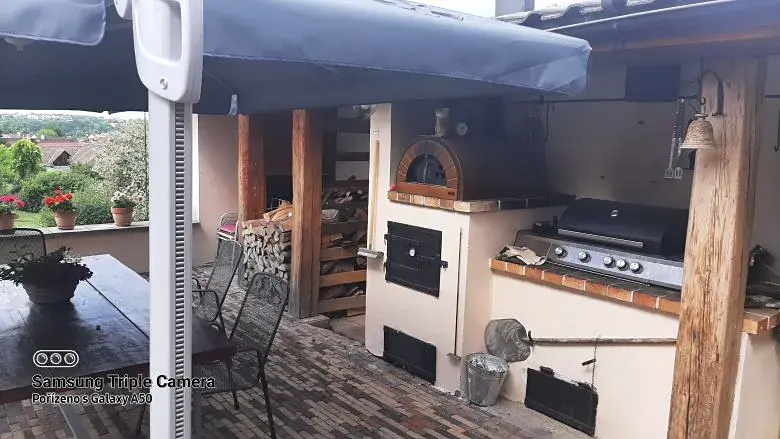 Prodej rodinného domu, Cvrčovice, Školní, 168 m2