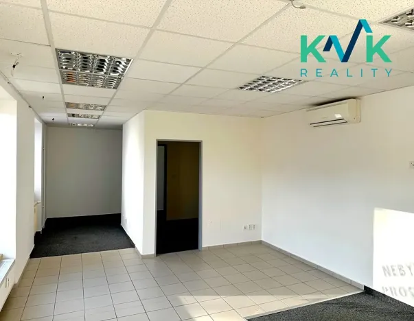 Pronájem obchodního prostoru, Ostrov, Hlavní třída, 160 m2