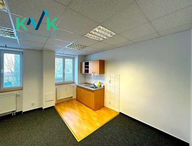 Pronájem obchodního prostoru, Ostrov, Hlavní třída, 160 m2
