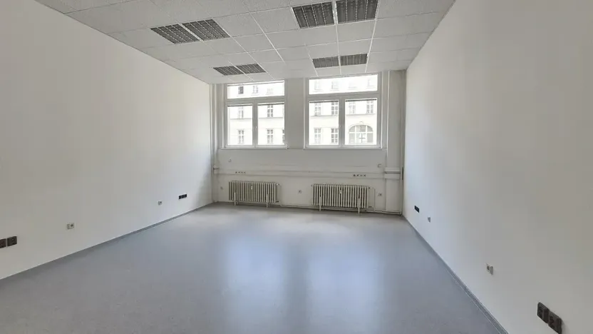 Pronájem kanceláře, Praha - Nové Město, Politických vězňů, 36 m2