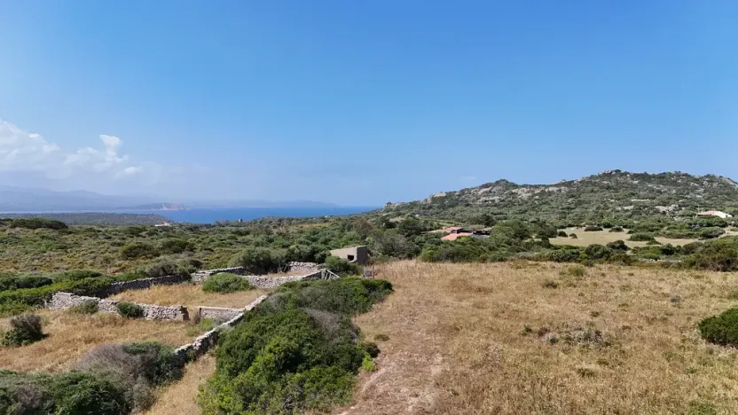 Prodej pole, Santa Teresa Gallura, Sardinie, Itálie, 81812 m2