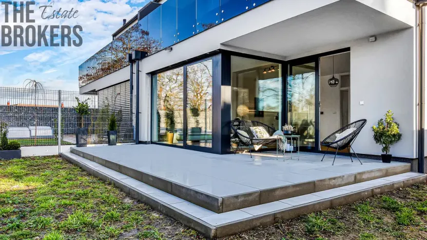 Prodej rodinného domu, Tursko, Jezdecká, 214 m2