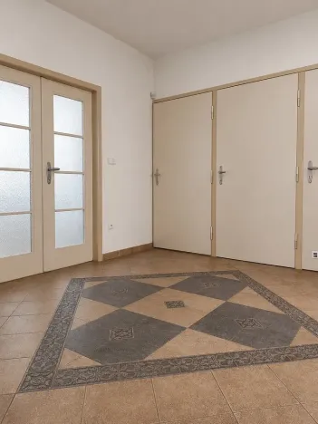 Prodej bytu 4+1, Hradec Králové - Pražské Předměstí, Drahoňovského, 123 m2