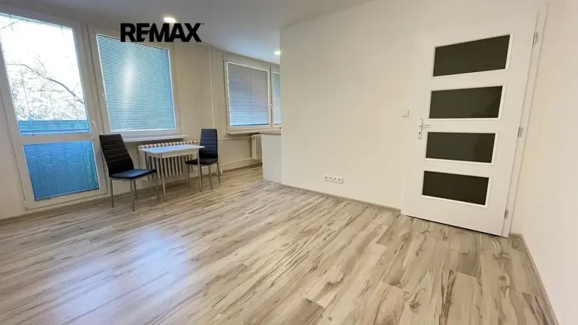 Pronájem bytu 1+kk, Kladno, Vitry, 26 m2