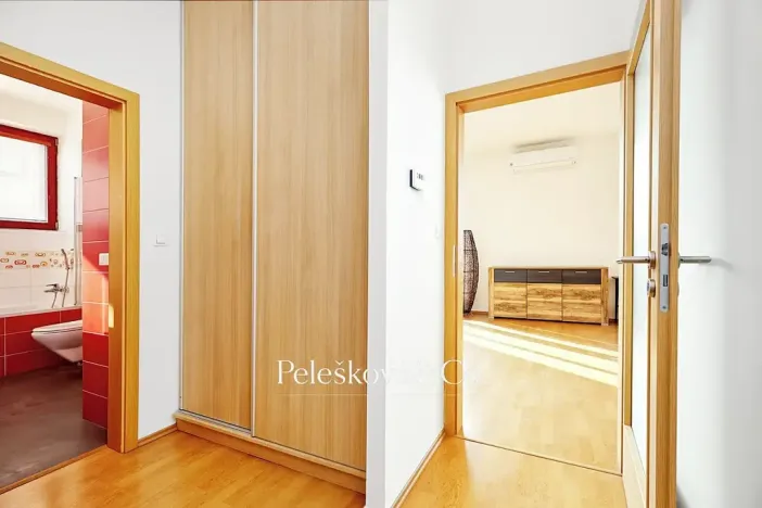 Prodej bytu 4+kk, Praha - Záběhlice, Podle náhonu, 136 m2