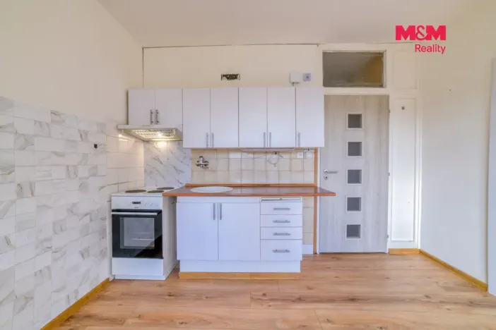 Pronájem bytu 1+1, Karlovy Vary - Rybáře, U Koupaliště, 36 m2
