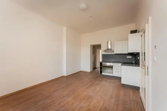 Pronájem bytu 2+kk, Praha - Nové Město, Lípová, 58 m2