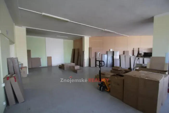 Pronájem obchodního prostoru, Znojmo, Vídeňská třída, 130 m2