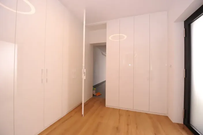 Pronájem rodinného domu, Praha - Horní Měcholupy, U Golfu, 180 m2