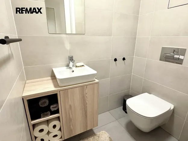 Pronájem bytu 3+kk, Praha - Libeň, Na sypkém, 70 m2