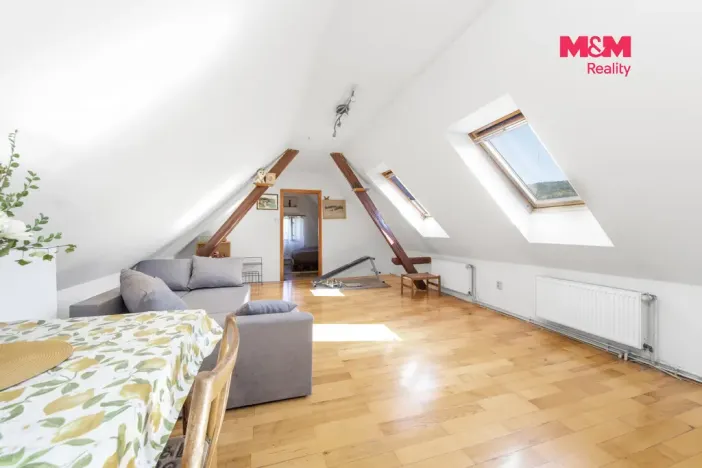 Prodej rodinného domu, Ochoz u Tišnova, 237 m2