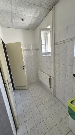 Pronájem kanceláře, Praha - Nové Město, Politických vězňů, 153 m2