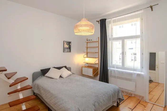 Pronájem bytu 2+kk, Praha - Žižkov, Ježkova, 43 m2