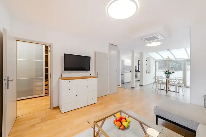 Prodej bytu 3+kk, Praha - Karlín, Pernerova, 100 m2