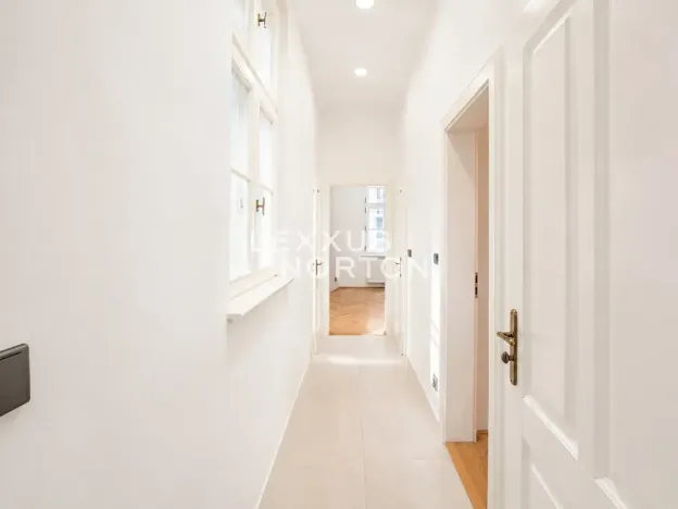 Pronájem bytu 2+kk, Praha - Nové Město, Na Poříčí, 60 m2