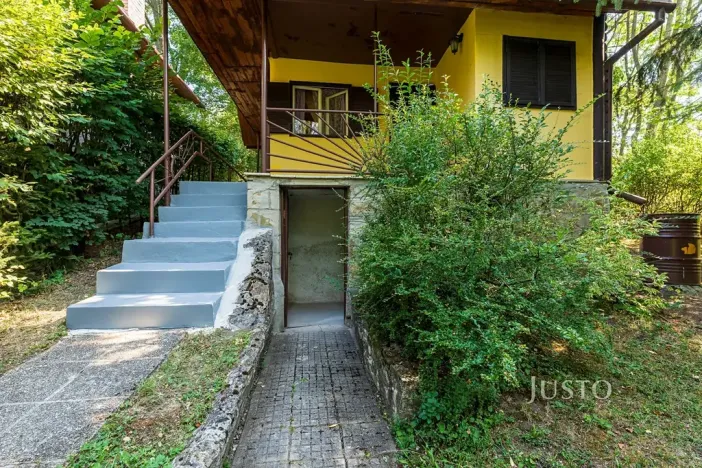 Prodej zahrady, Hluk, 563 m2