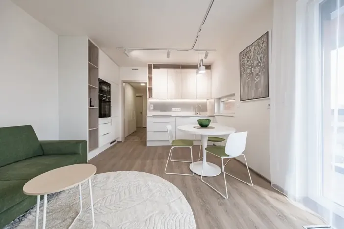 Pronájem bytu 3+kk, Praha, Výstavní, 72 m2