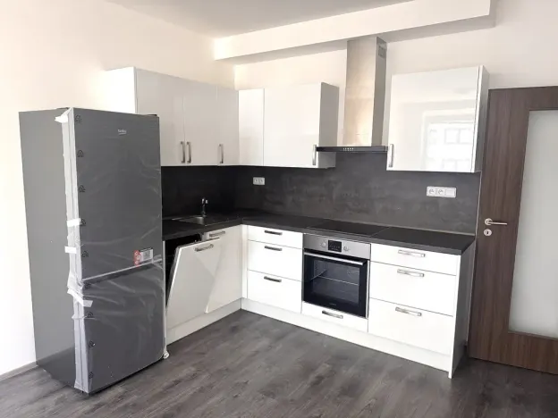 Pronájem bytu 2+kk, Praha - Střížkov, Zakšínská, 54 m2