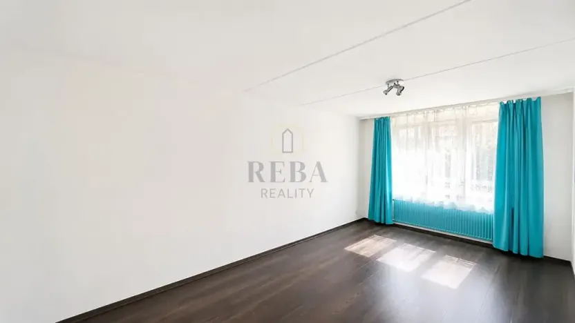 Prodej bytu 3+1, Karlovy Vary, Úvalská, 83 m2