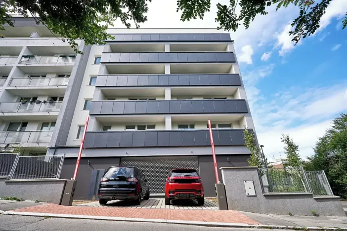 Prodej bytu 2+kk, Praha - Michle, Psárská, 77 m2