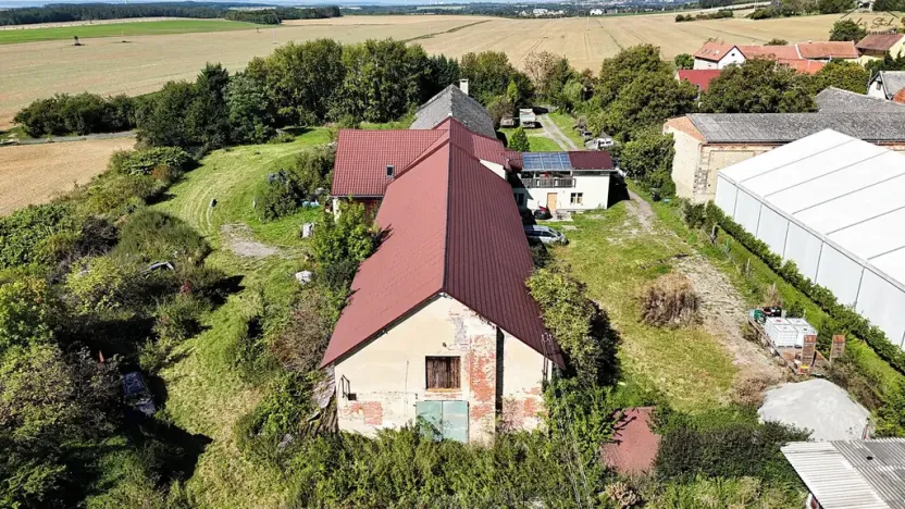 Prodej obchodního prostoru, Střemy, 1200 m2