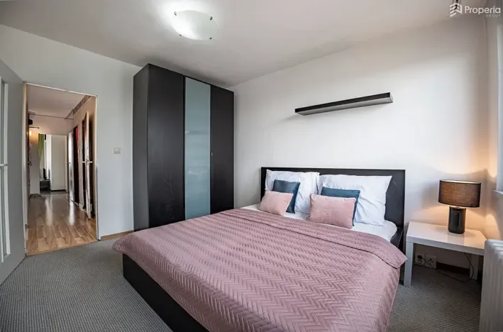 Prodej bytu 3+1, Praha - Žižkov, Ostromečská, 72 m2
