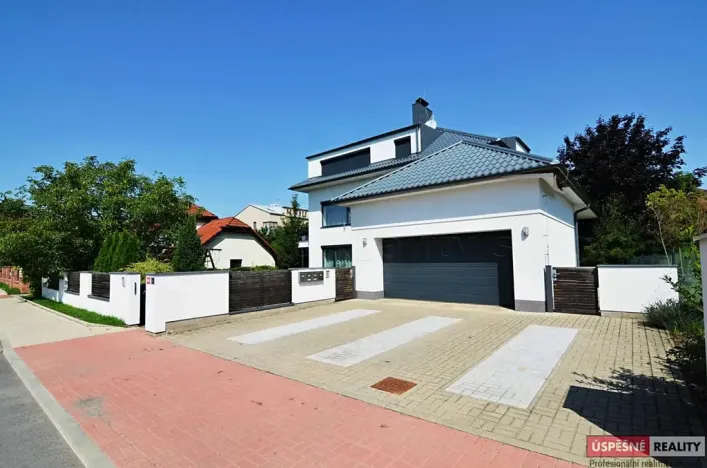 Prodej bytu 4+1, Rudná, Příčná, 116 m2