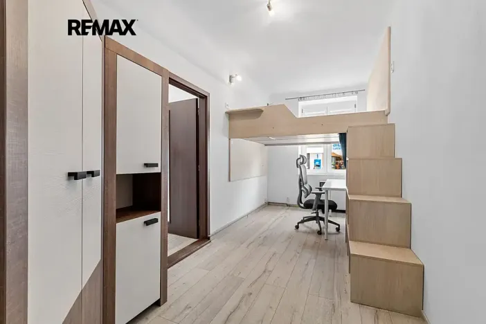 Pronájem bytu 2+kk, Plzeň, Koterovská, 36 m2