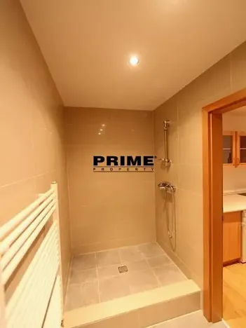 Pronájem rodinného domu, Praha - Veleslavín, Nad hradním potokem, 350 m2