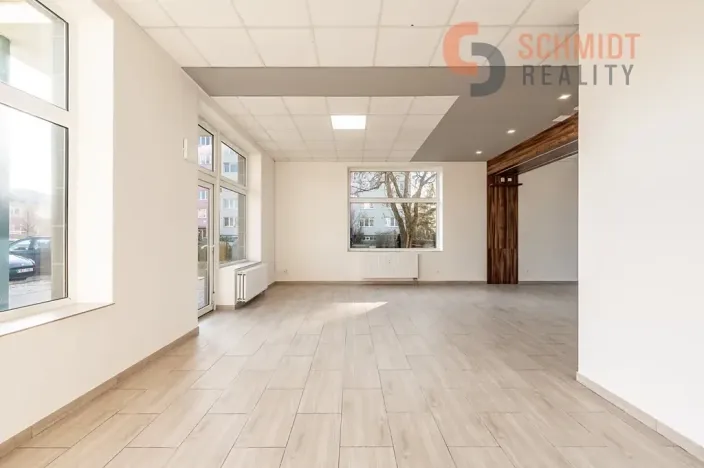 Pronájem obchodního prostoru, Břeclav, Na Valtické, 77 m2