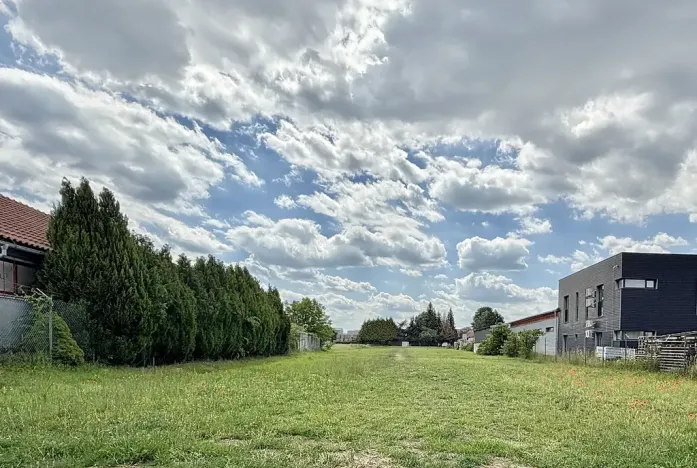 Prodej komerčního pozemku, Šlapanice, 3266 m2