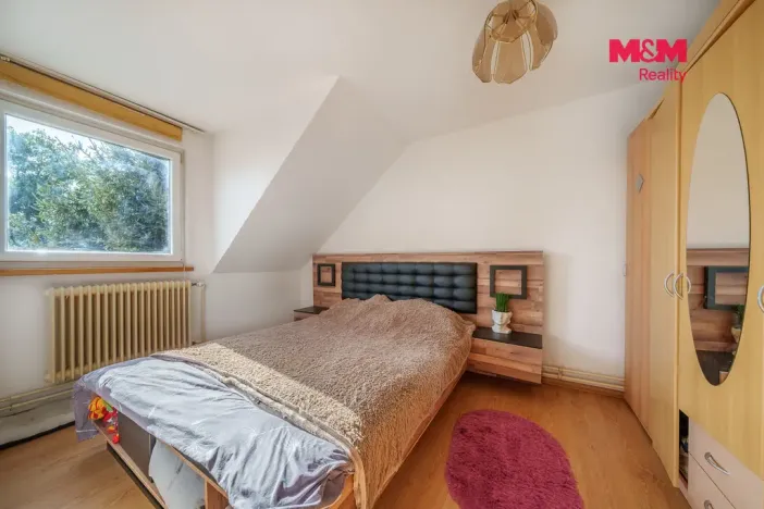 Prodej bytu 2+kk, Karlovy Vary - Stará Role, Jabloňová, 50 m2