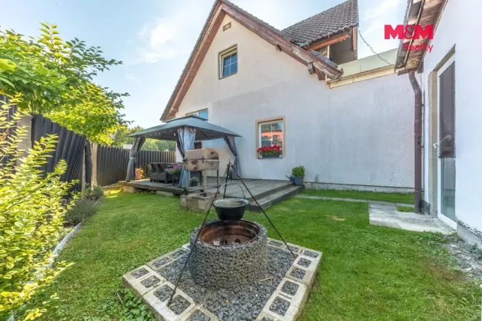 Prodej rodinného domu, Jablonec nad Nisou, K Černé studnici, 250 m2