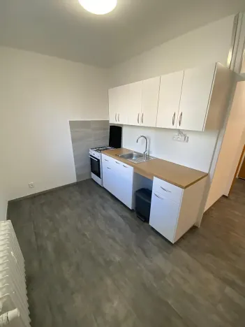 Pronájem bytu 3+1, Zlín, M. Knesla, 70 m2