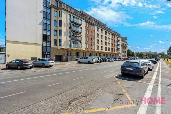 Prodej kanceláře, Praha - Holešovice, Jankovcova, 147 m2