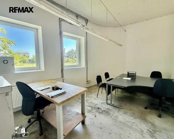 Pronájem skladu, Rokycany, Dukelská, 600 m2