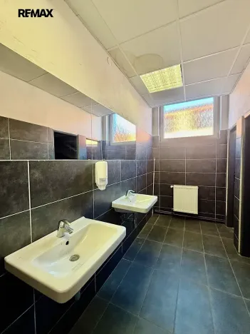 Pronájem skladu, Rokycany, Dukelská, 600 m2