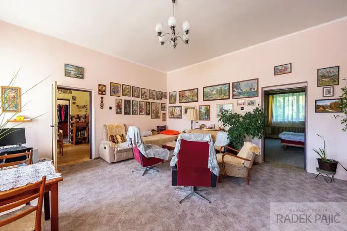 Prodej rodinného domu, Dobrovice, Palackého náměstí, 218 m2