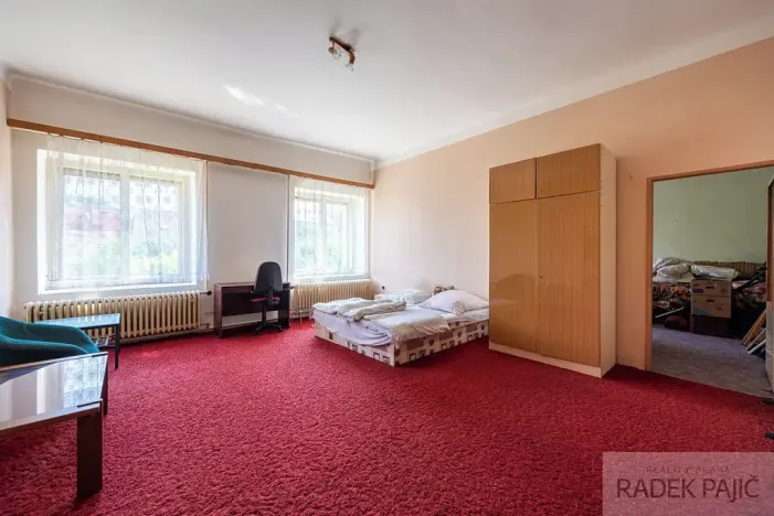 Prodej rodinného domu, Dobrovice, Palackého náměstí, 218 m2